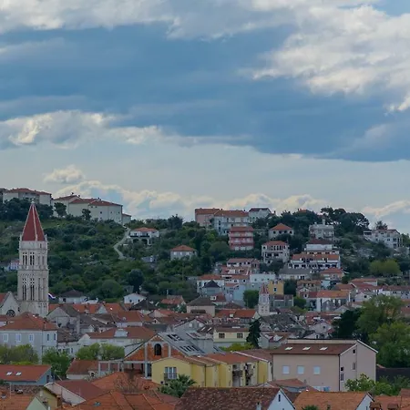 Milat Apartmán
